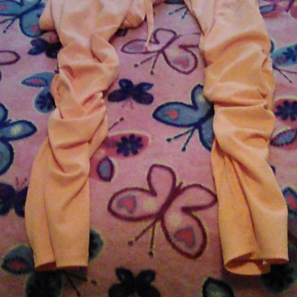 Two pieces pink outfit - Picture 3 of 3